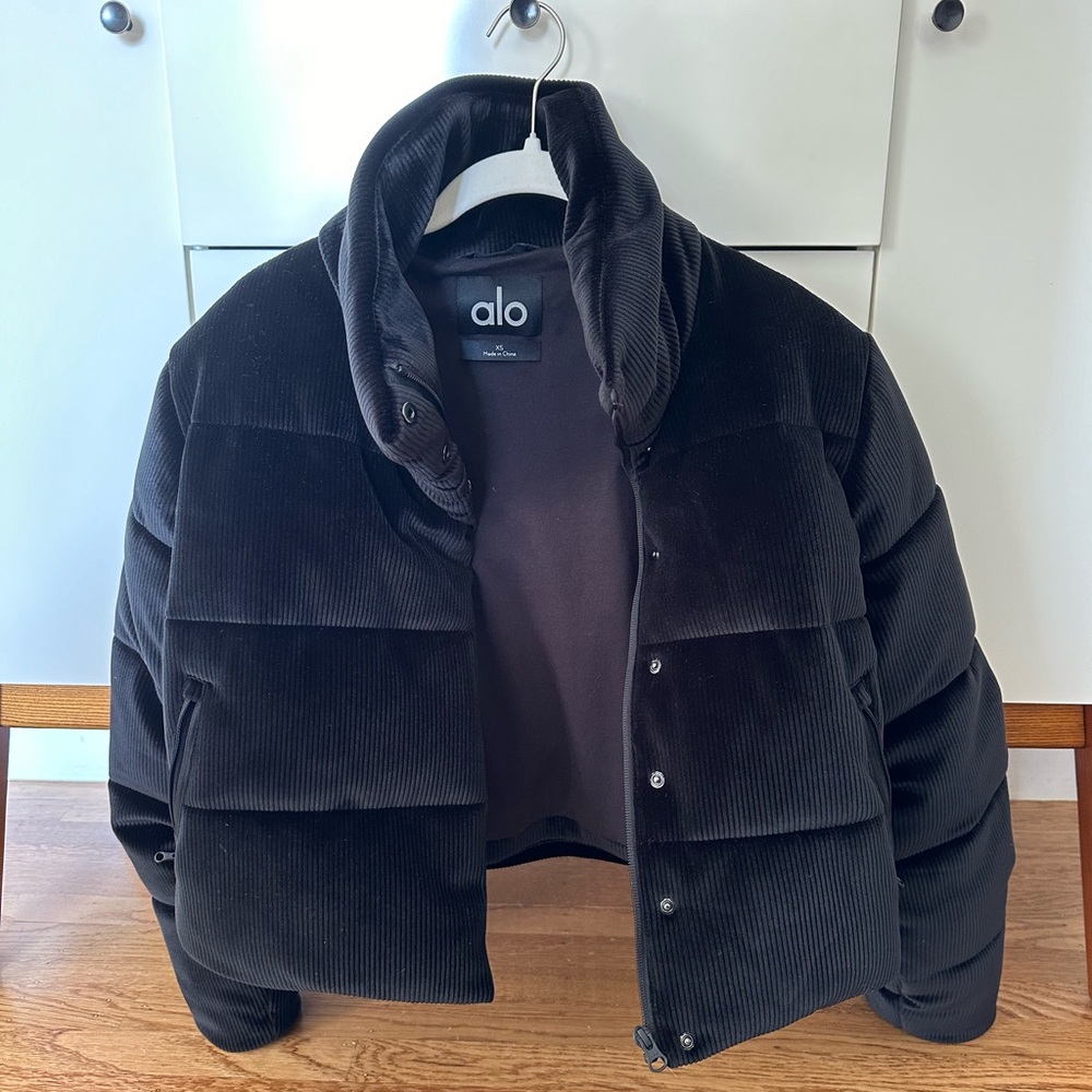 Alo Jacket- Black Velour Ribbed Cropped
